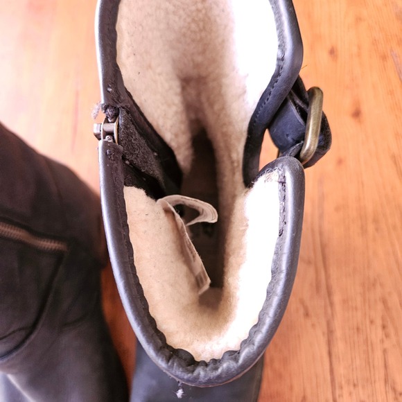 UGG Chaney Black Leather Waterproof Moto Boots Shearling Lined 1007542 Womens 8 - Picture 2 of 12